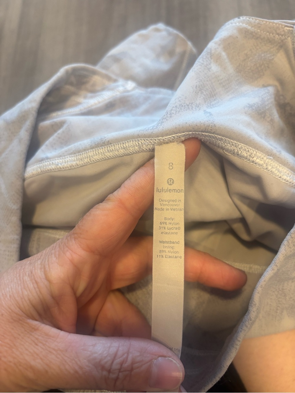 Lululemon size 8 Train Times pant - Picture 5 of 6